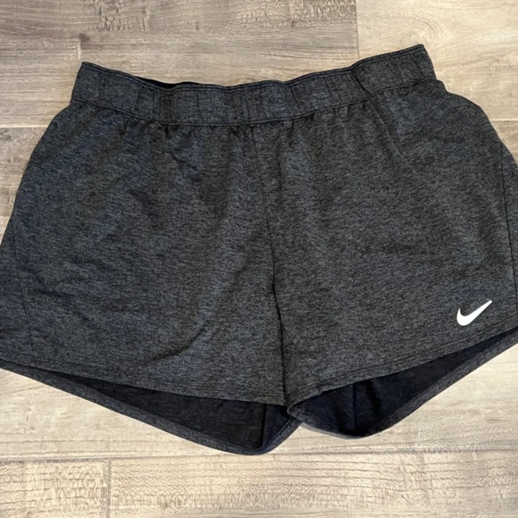 Nike Dri-Fit gray Poly Nylon blend activewear shorts size XL ( 12 14 16)workout - Picture 4 of 7
